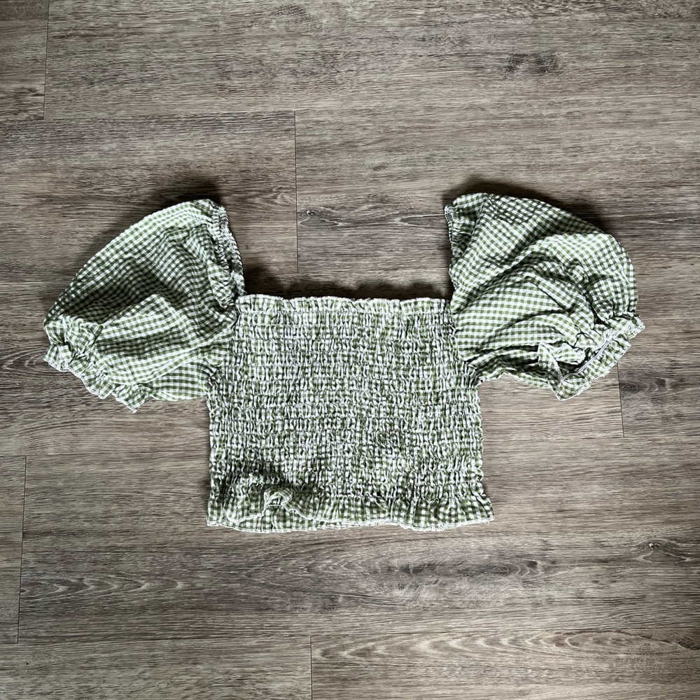 Puff short sleeve crop top